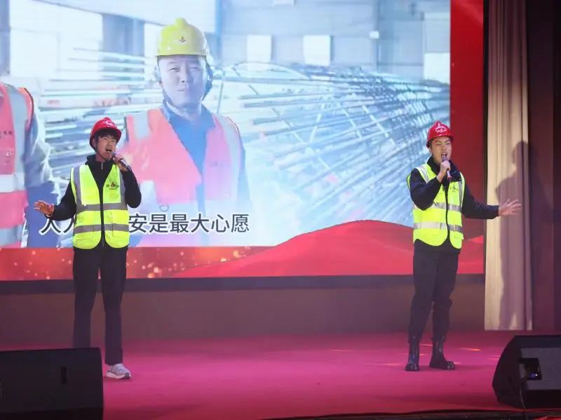 聯(lián)歡會(huì )2.jpg