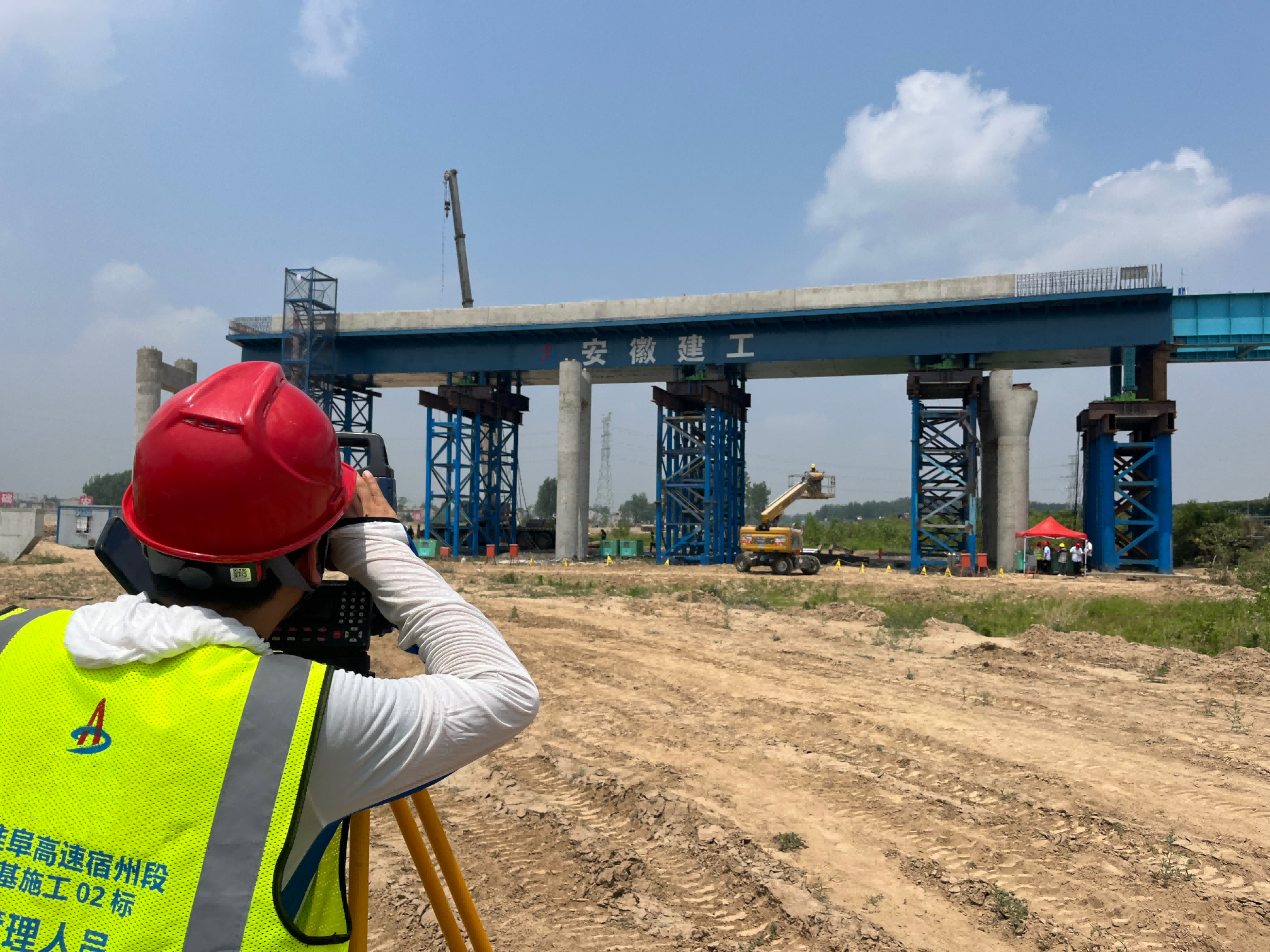 2.頂推前準備工作——線(xiàn)型監控 - 副本.png 2.頂推前準備工作——線(xiàn)型監控 - 副本.png